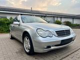 Mercedes-Benz C 200 KOMPRESSOR T*AUTOMATIK*TÜV-08/28*AHK - gebrauchte Mercedes-Benz C 200 aus dem Jahr 2001