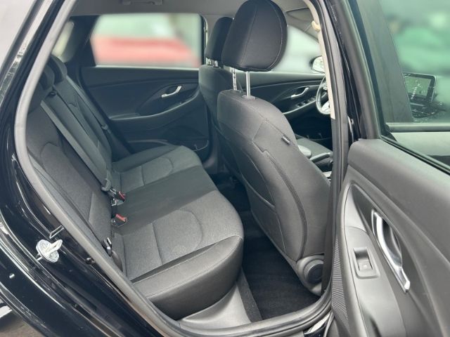 Fahrzeugabbildung Hyundai i30 Edition 30+ 1.6 CRDi Navi LED Apple CarPlay