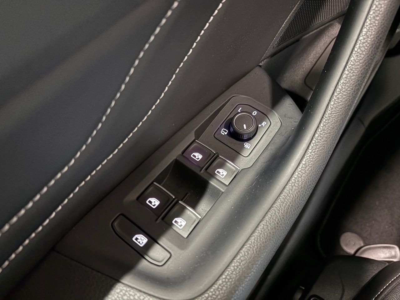 Arteon Shooting Brake R-Line 2.0 TDI DSG AHK PAN