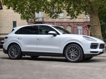 Porsche Cayenne - 3