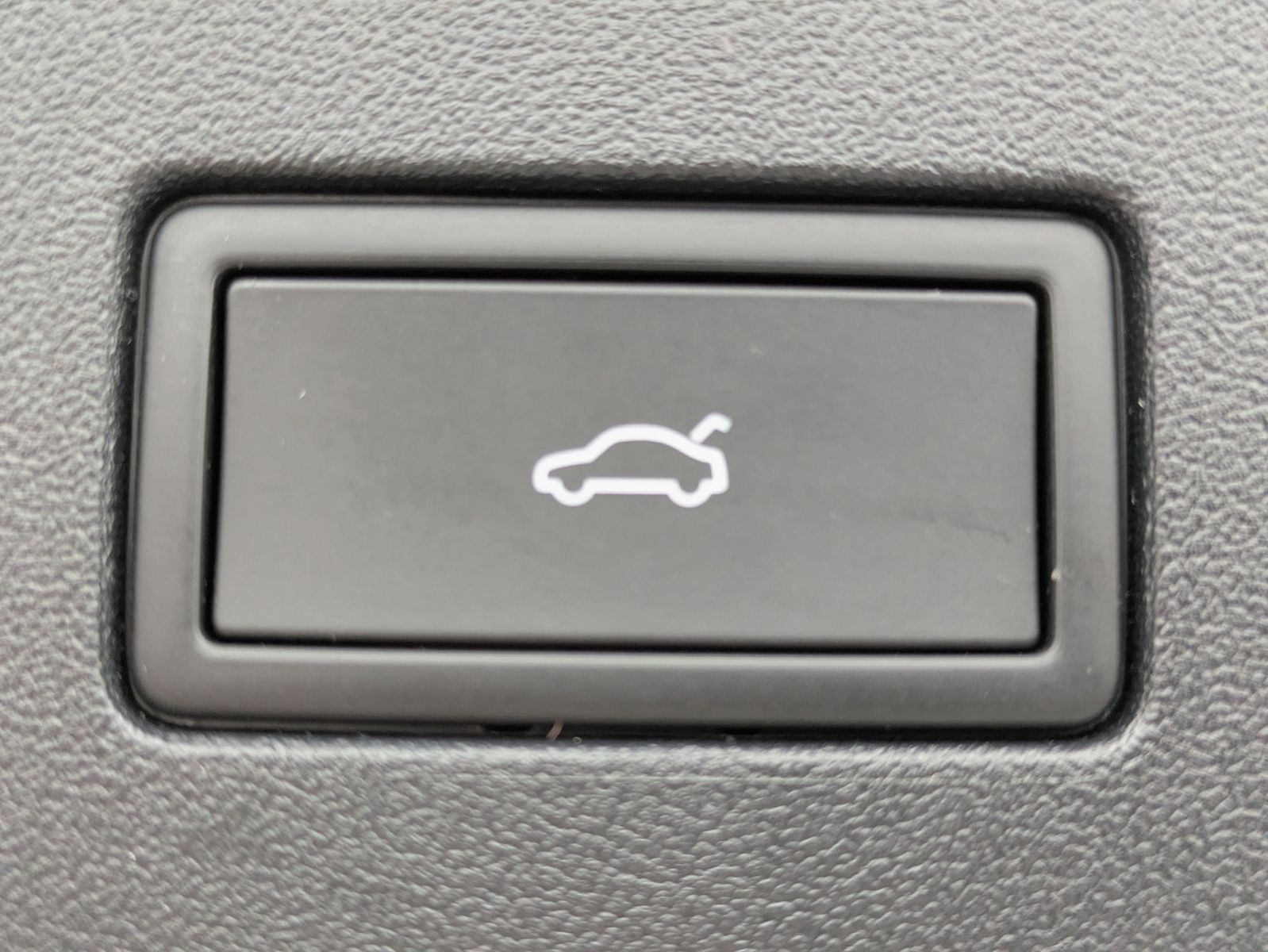 Fahrzeugabbildung Volkswagen Tayron 2.0 TDI 4M R-Line BLACK*7Si*MATRIX*PANO