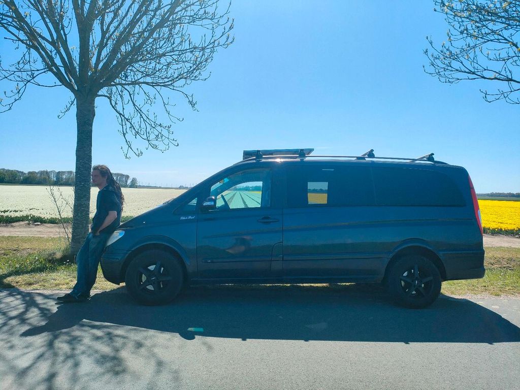 Image of Mercedes-Benz Viano