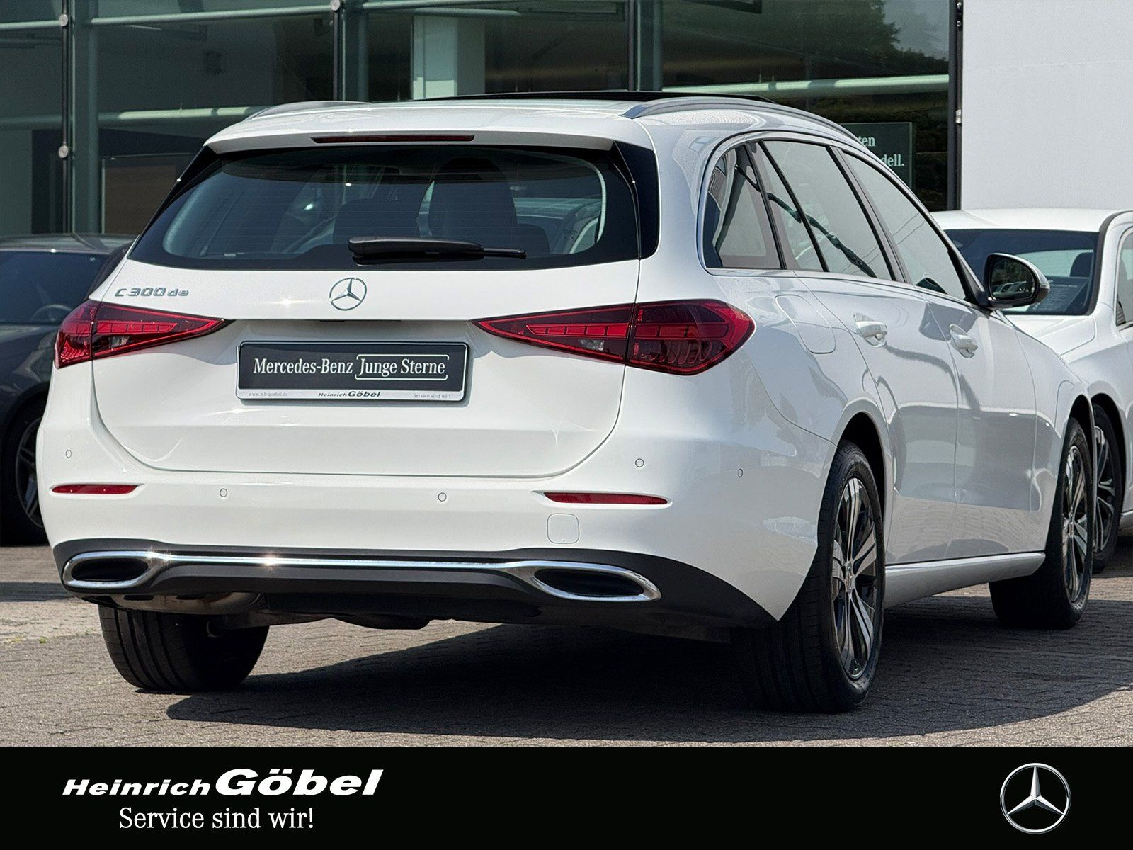 Fahrzeugabbildung Mercedes-Benz C 300 de T PANO*AHK*AMBIENTE*ELEK.HECKKLAPPE*