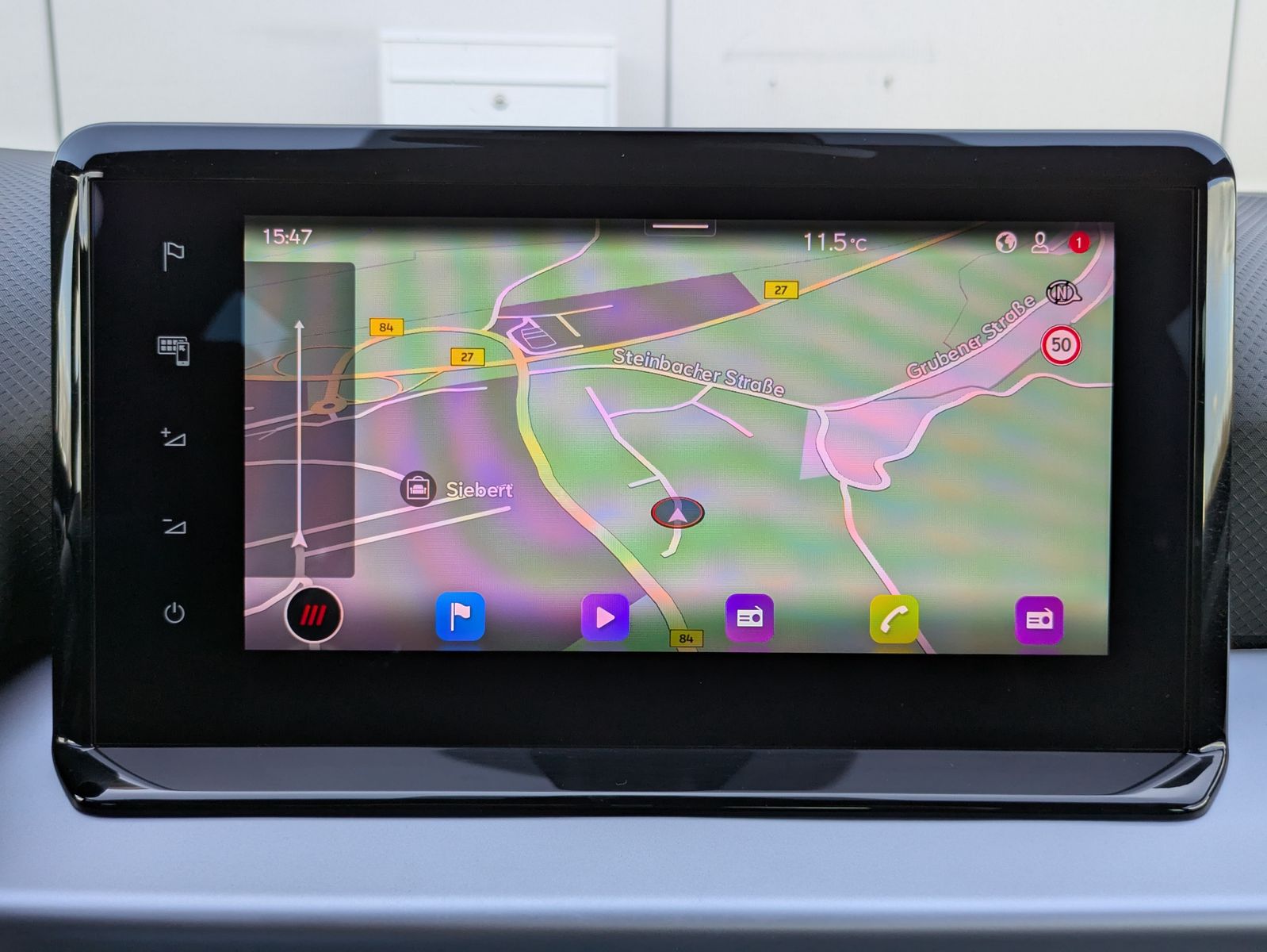 Fahrzeugabbildung SEAT Arona 1.0 TSI FR DSG AHK*ACC*LED*APP*DAB*KAMERA