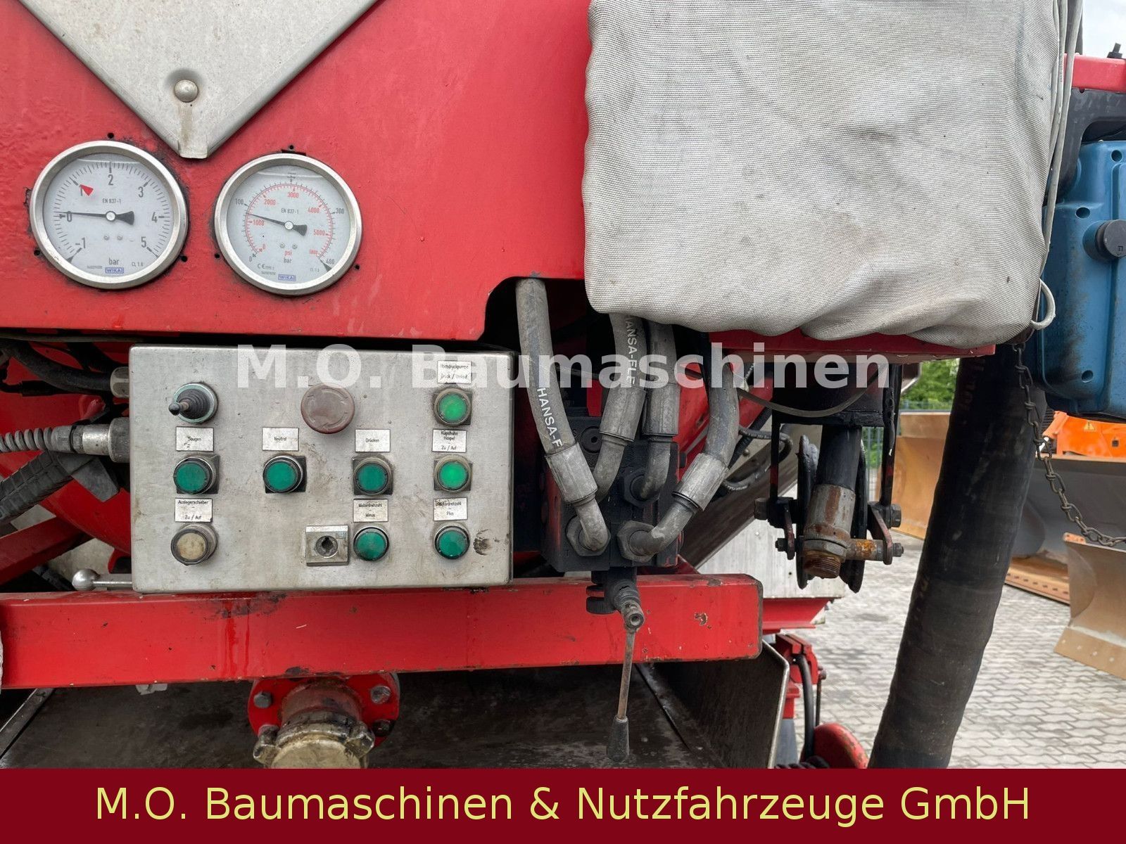 Fahrzeugabbildung Mercedes-Benz Actros 2640 / 6-Zyl. / 3-Achser  / Saugwagen