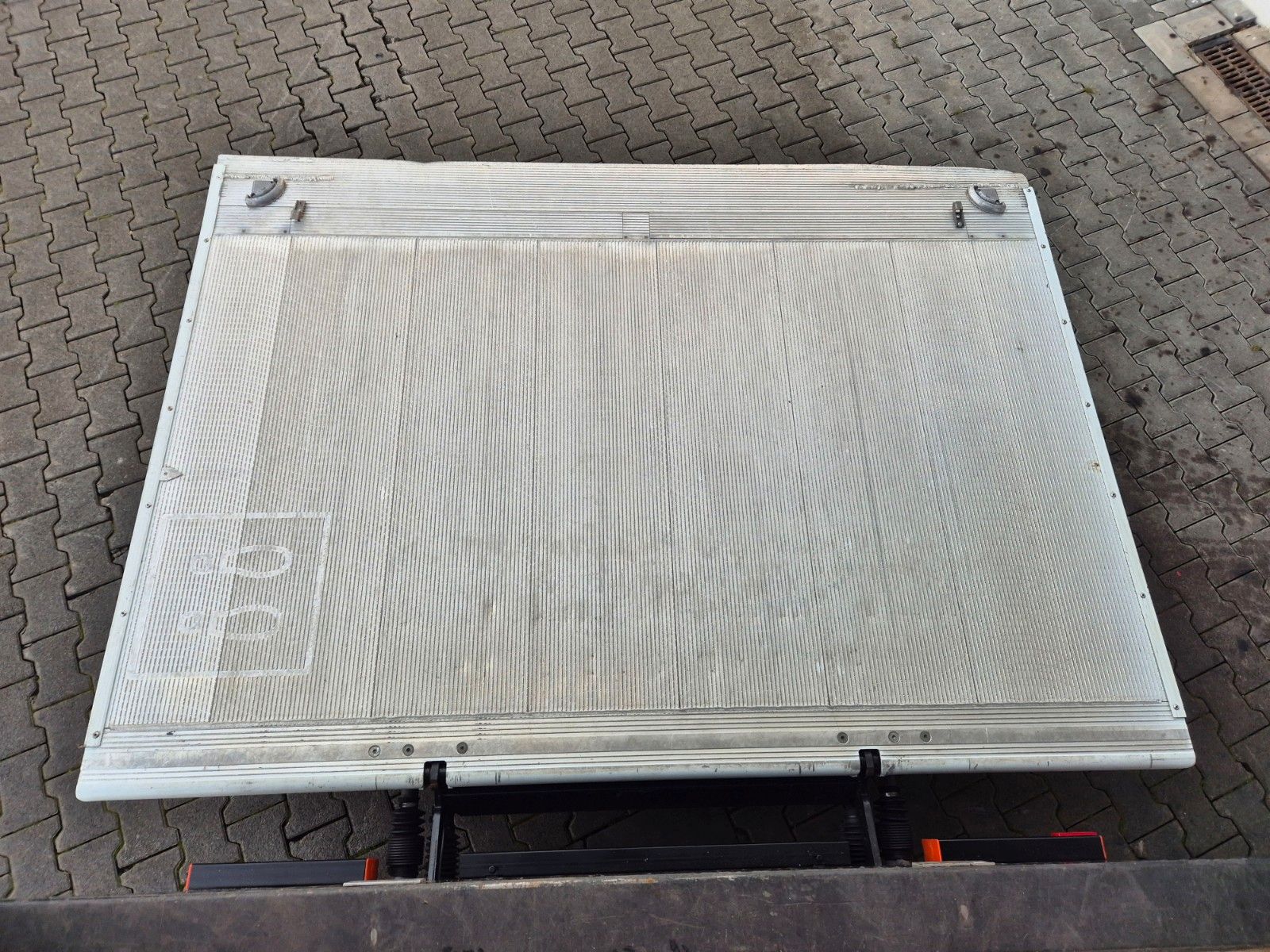 Fahrzeugabbildung Iveco Eurocargo 75-210 Koffer LBW