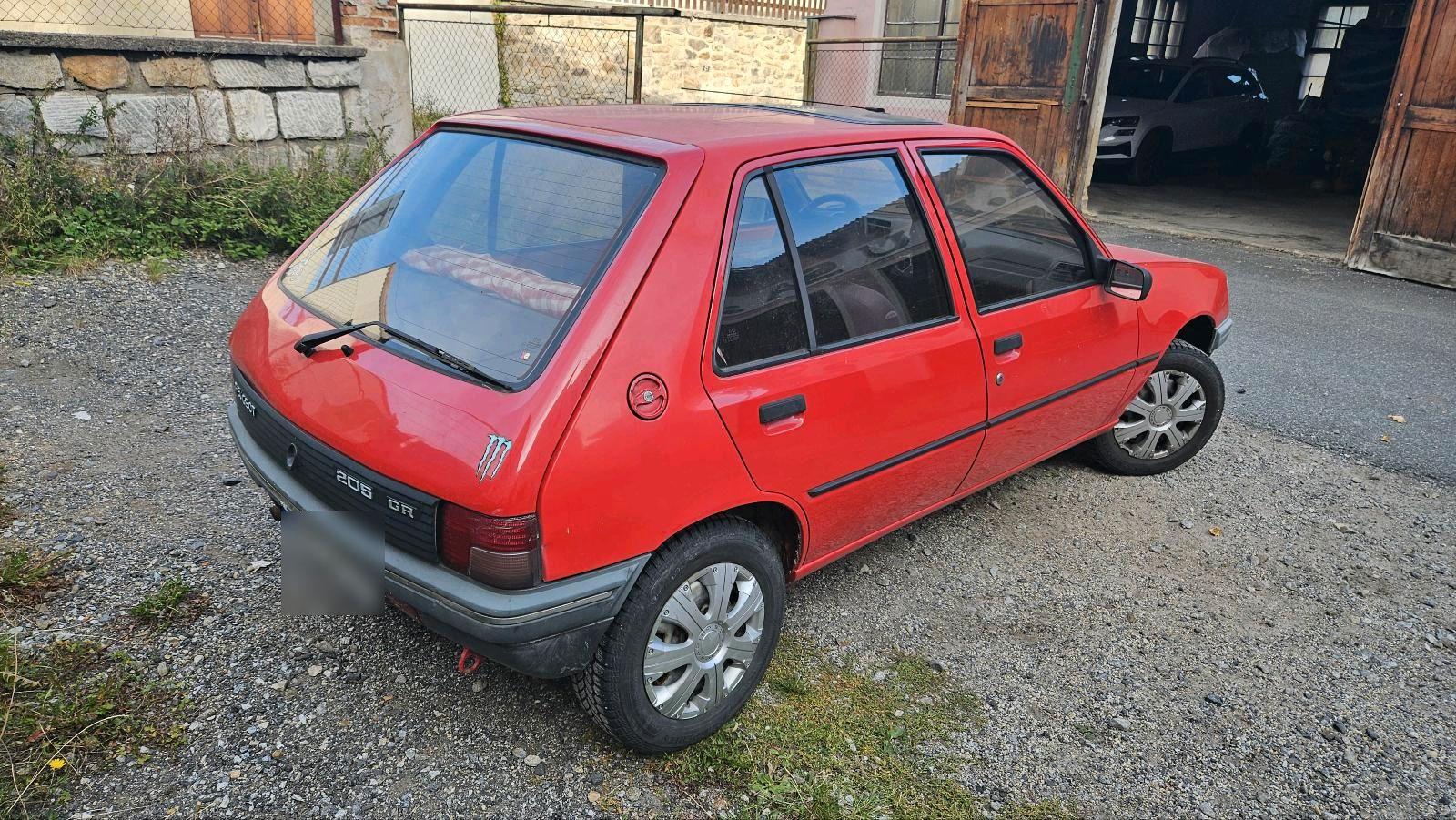 Peugeot 205