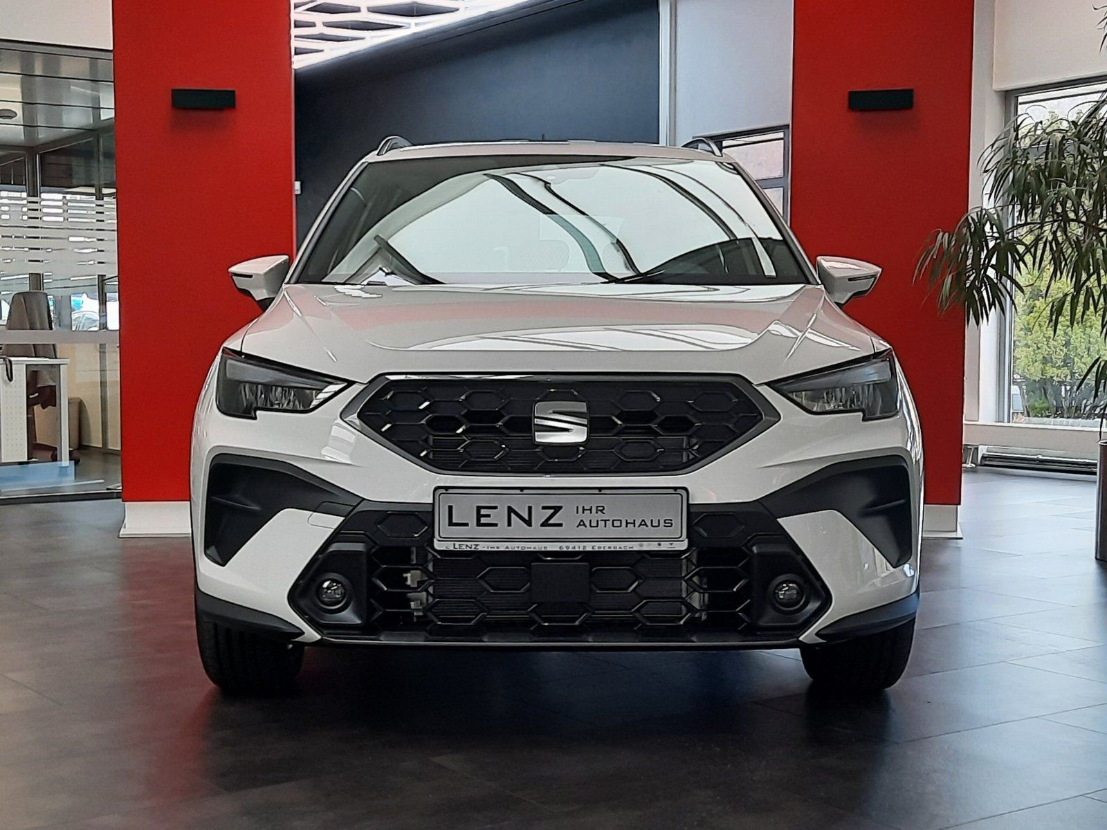Fahrzeugabbildung SEAT Arona Facelift Style TSI*LED*Sitzhzg*PDC*ACC*APP