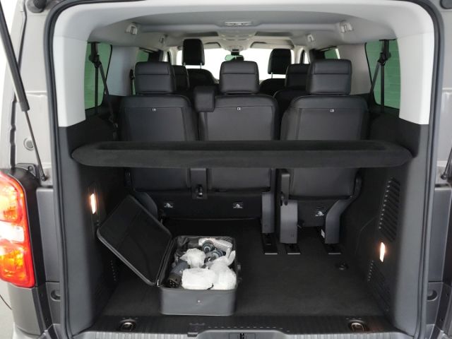 Zafira Life e TOURER L 75kWh AT 8-SITZER+BI XENO