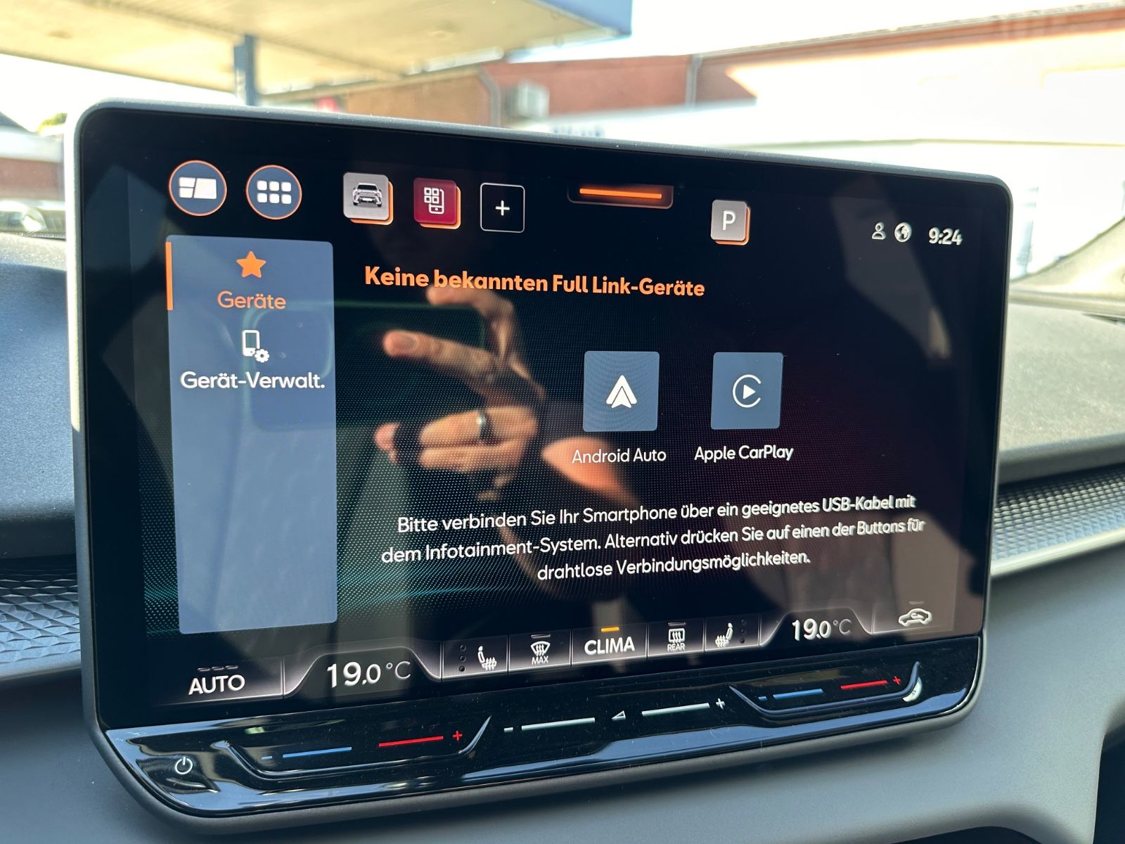 Fahrzeugabbildung CUPRA Terramar 1.5 eTSI AHK/ACC/SHZG/LED/PDC/RFK