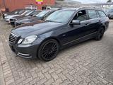 Mercedes-Benz E 300 CDI BlueEfficiency E -Klasse T-Modell - gebrauchte Mercedes-Benz E 300 aus dem Jahr 2011