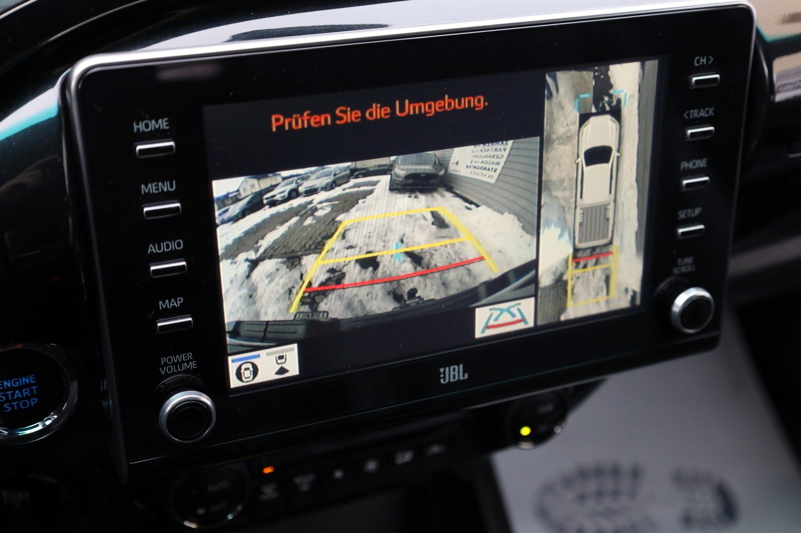 Fahrzeugabbildung Toyota Hilux 2.8 D-4D Invincible, Rollbügel, Rollo, AHK