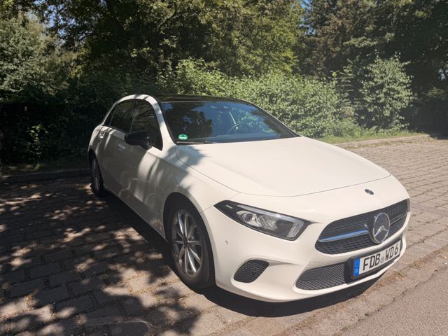 MERCEDES-BENZ A 180 d DCT - MBUX, Panorama, DAB, Sound, 360