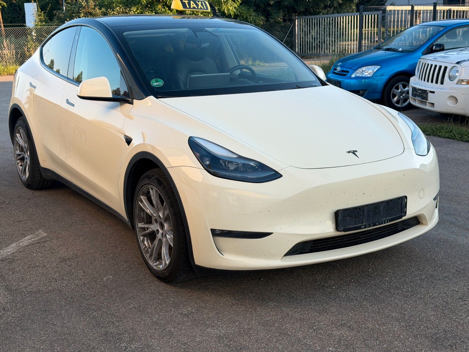 TESLA Model Y Long Range Dual AWD TAXI Mwst.