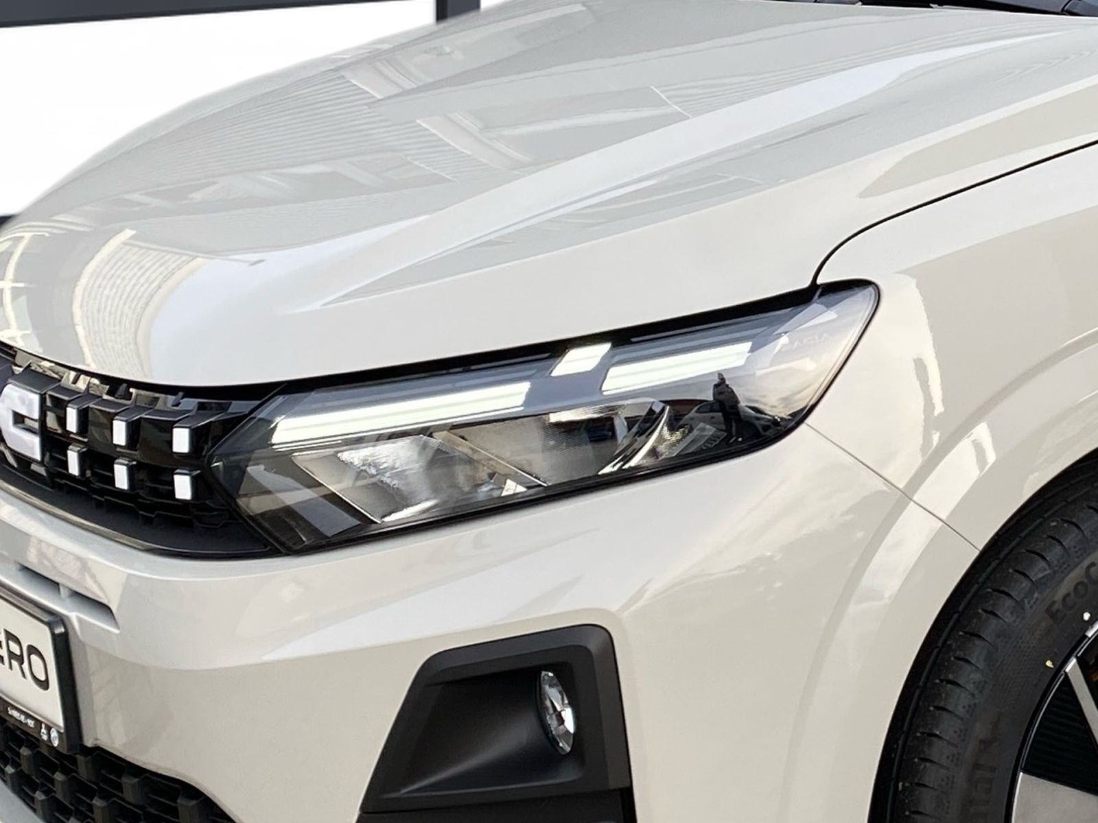 Fahrzeugabbildung Dacia Sandero Expression TCe 100 *KAMERA*NAVI*SITZHZG*