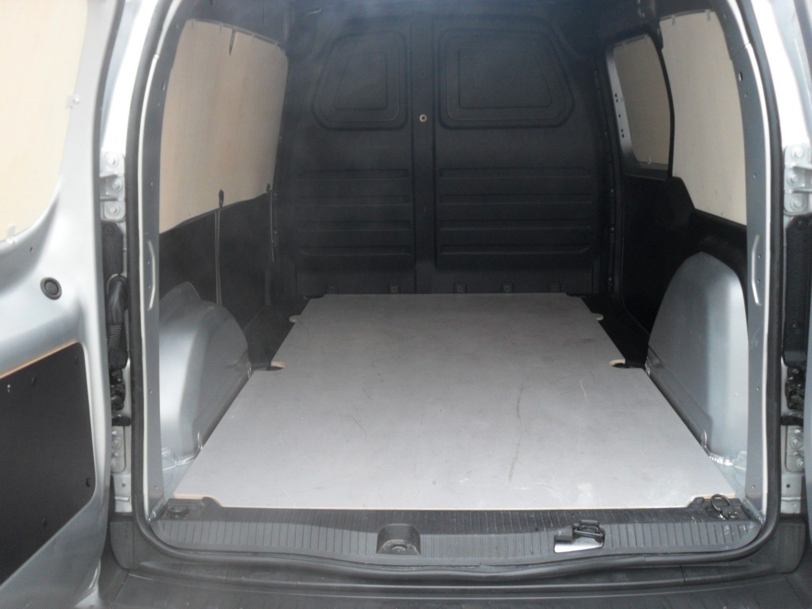 Fahrzeugabbildung Nissan Townstar Kastenwagen L2 2,3t N-Connecta