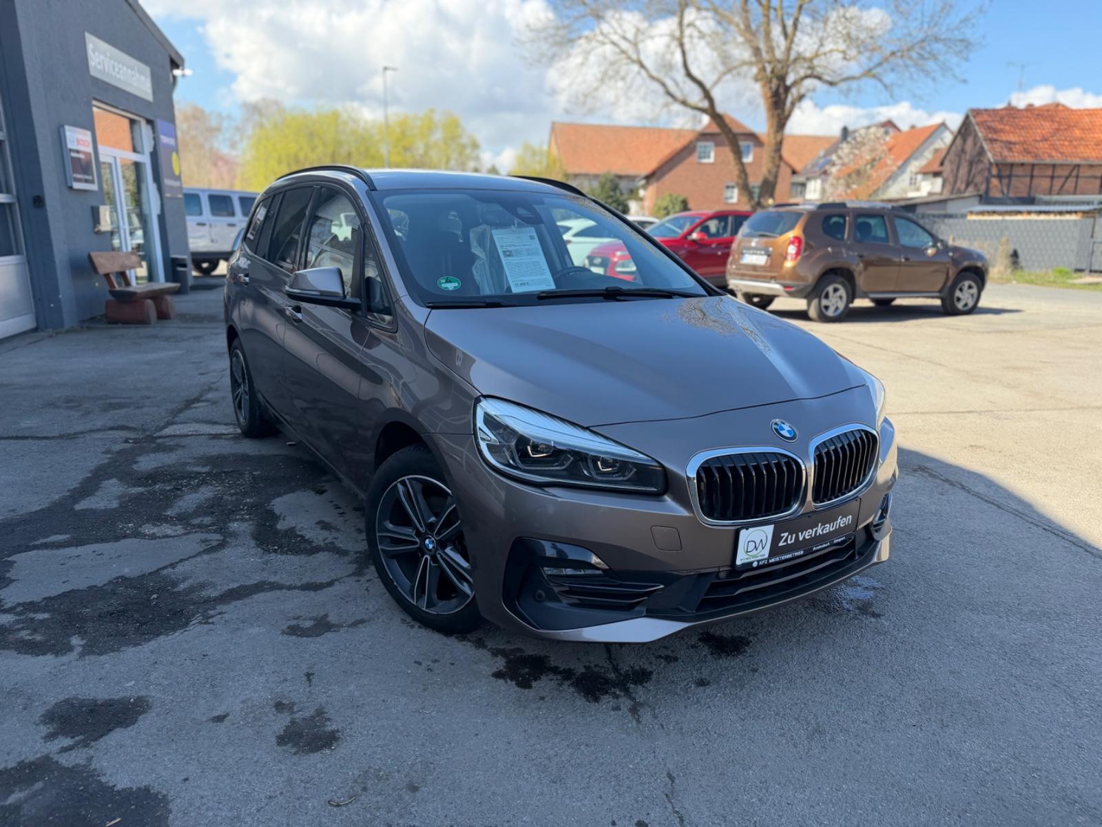 BMW 216 2 Gran Tourer 216 i Sport Line Service NEU
