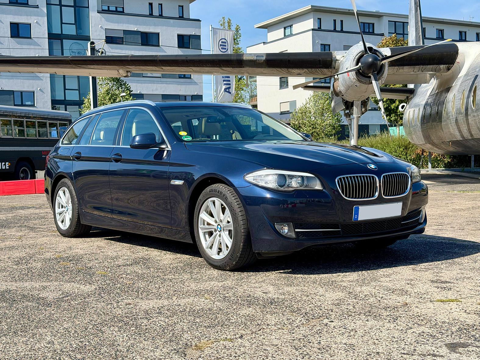 BMW 520d Touring - Standhzg, Pano, Leder n. 5Tage
