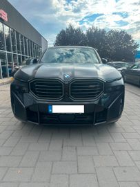 BMW XM - 8