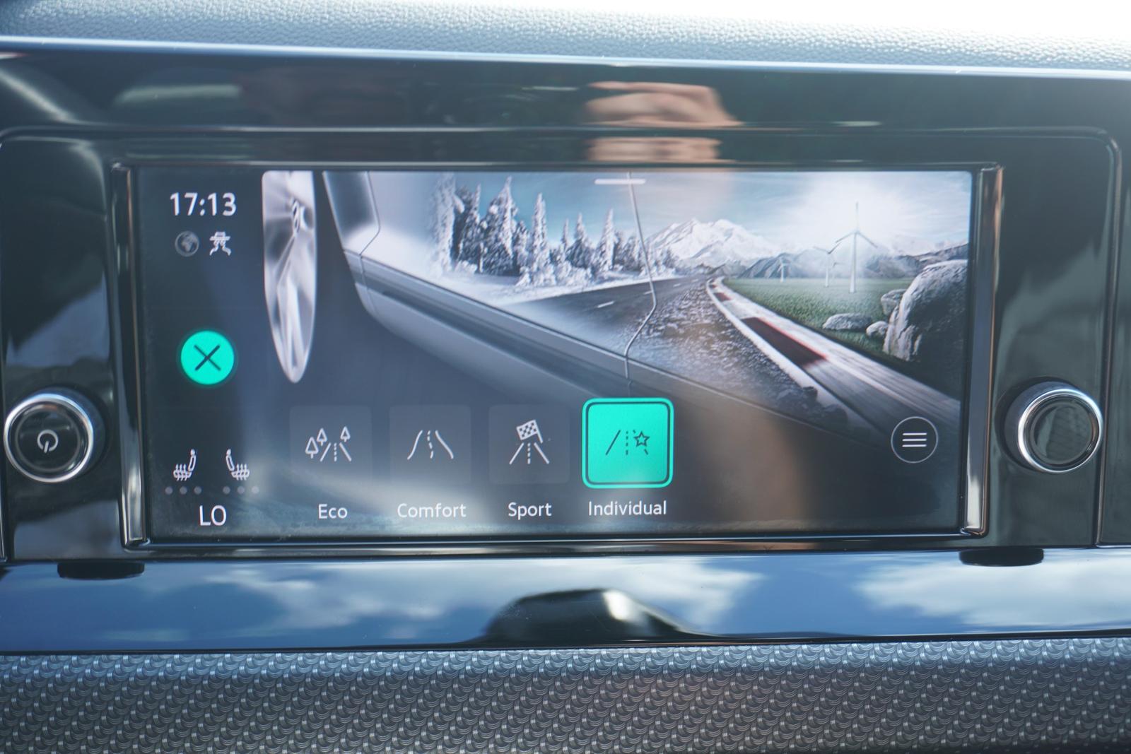 Volkswagen Golf VIII 1.5 eTSI DSG R-Line LED App Connect, миниатюра 29