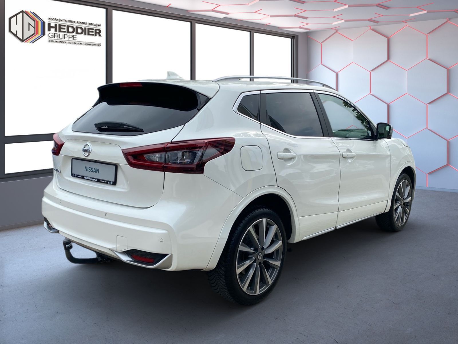 Fahrzeugabbildung Nissan Qashqai 1.3 DIG-T Automatik Tekna+ *AHK*Bose*GJR