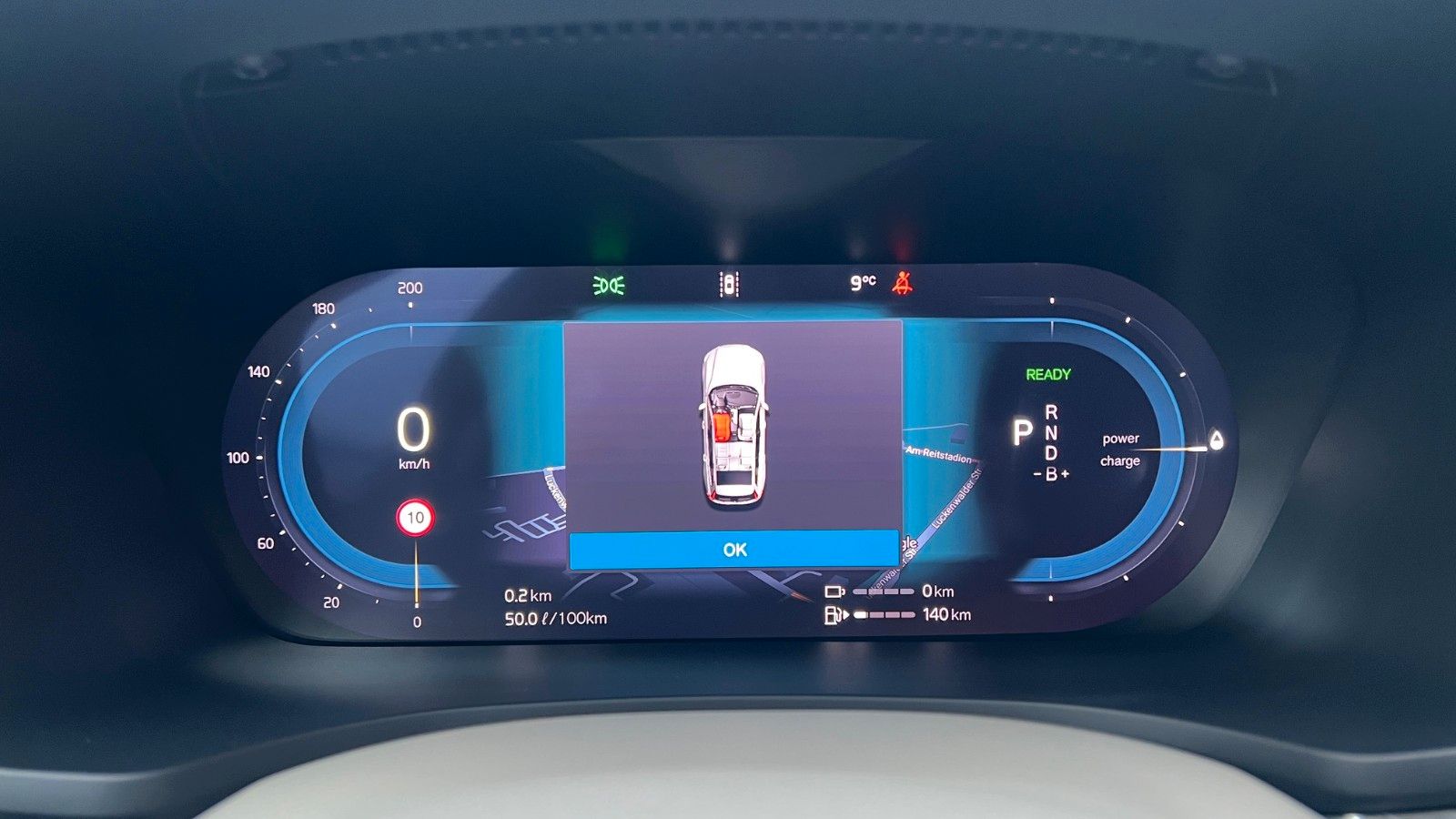 Fahrzeugabbildung Volvo V60 T6 PHEV AWD Essential *Leder*PDC*LHZG*