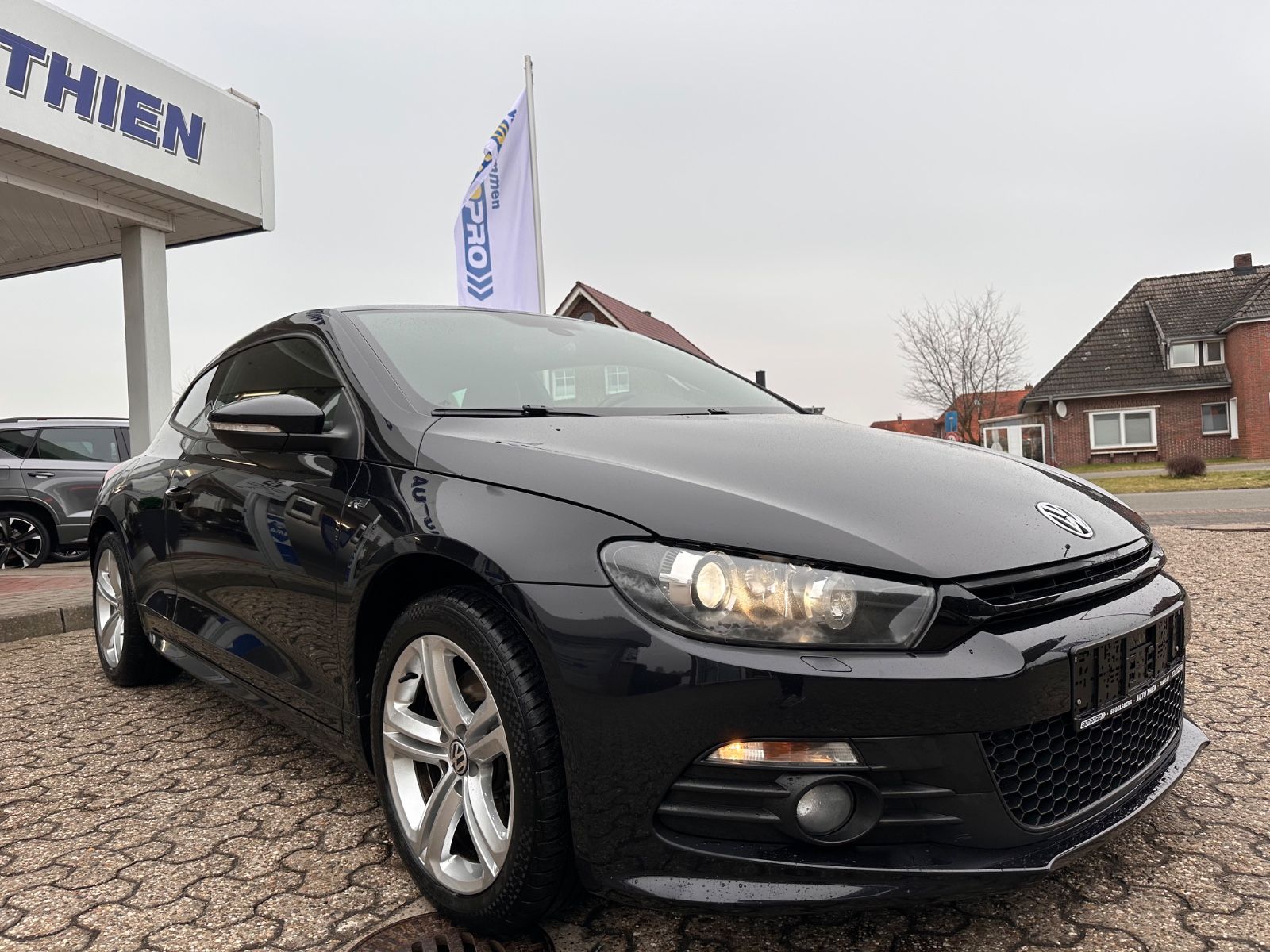Fahrzeugabbildung Volkswagen Scirocco 2.0 TDI R-Line DSG BiXenon/Leder/GRA/SH