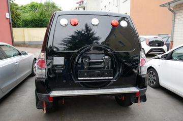 Fahrzeugabbildung Mitsubishi Pajero 3.2 DI-D Rallyeumbau mit Überrollkäfig
