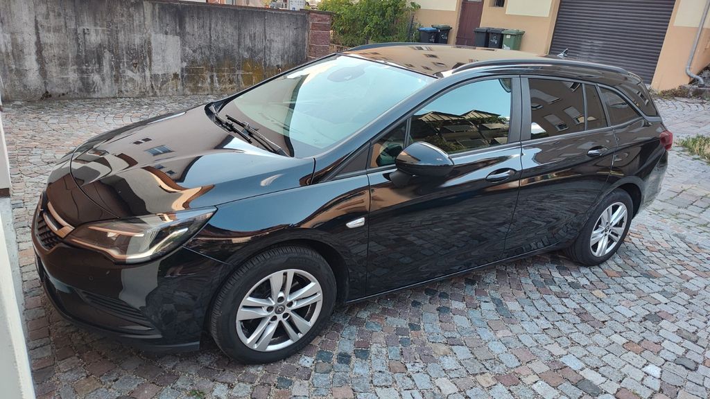 Image of Opel Astra