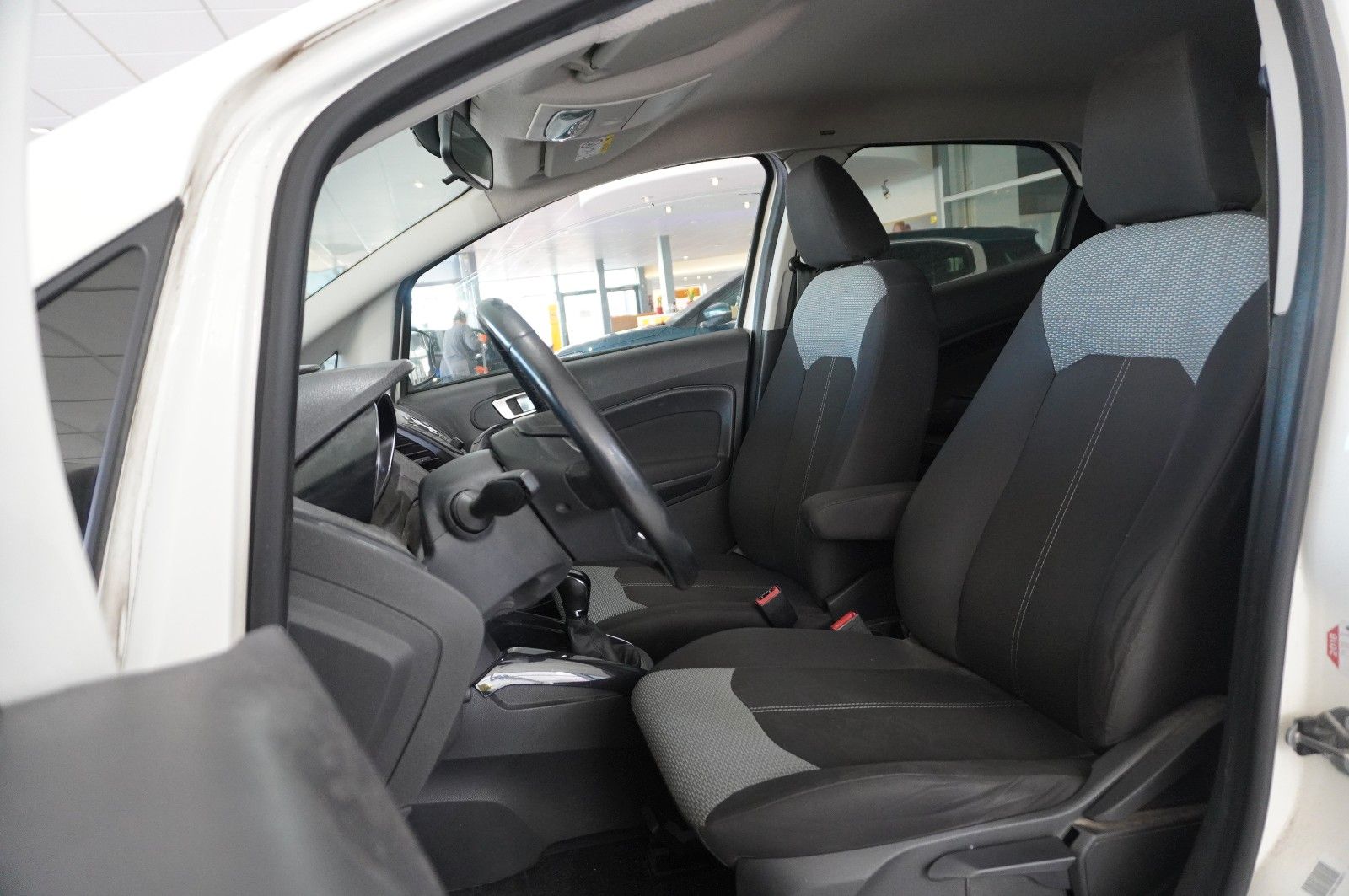 Fahrzeugabbildung Ford EcoSport 1.5 TDCI TREND LED/KLIMA/SH/PDC/BI-COLO