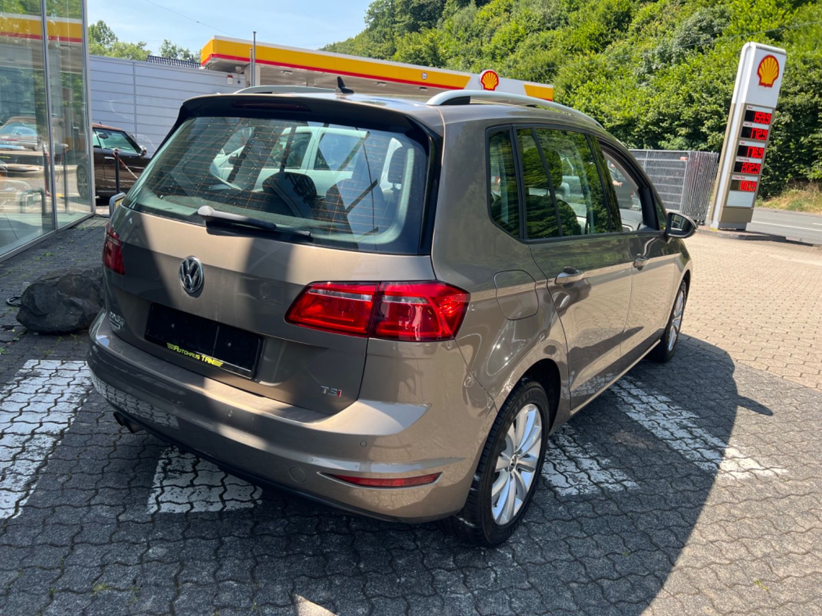 Fahrzeugabbildung Volkswagen Golf Sportsvan VII Comfortline *MASSAGE-SITZE *