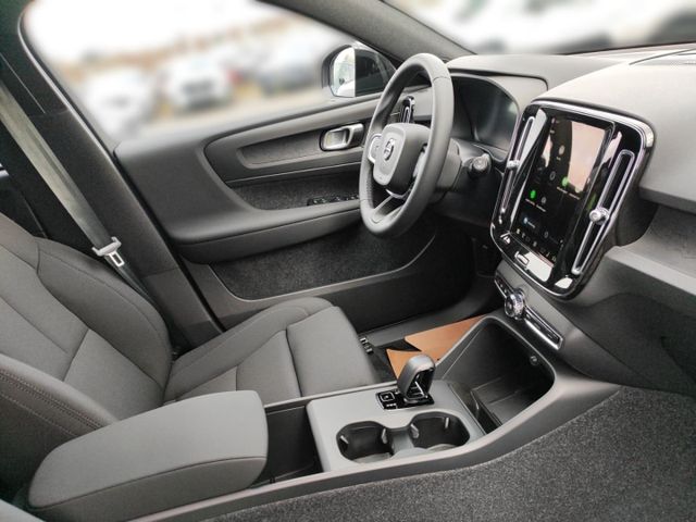 VOLVO EX40 (Bild 21 von Array)