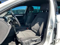 Fahrzeugabbildung Volkswagen Passat Variant 2.0 TDI DSG R-Line LED ACC Kamera