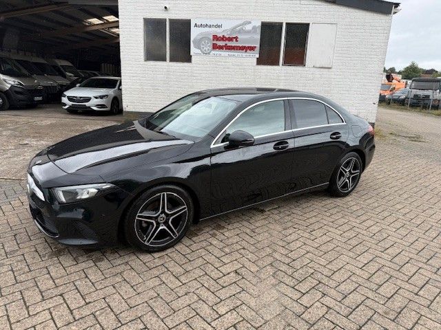 MERCEDES-BENZ A 180 A -Klasse Lim. A 180 d Automatic