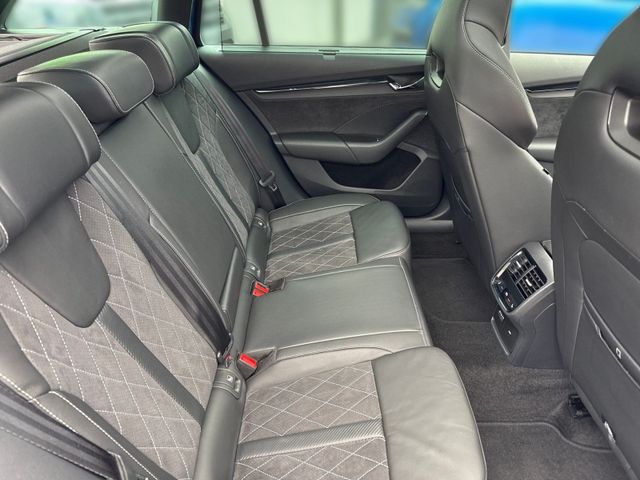 Octavia Combi RS 2.0TSI 180kW FIRST EDITION MATR