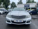 Mercedes-Benz C 200 CDI T-Modell  BlueEfficiency TÜV NEU,AHK - Mercedes-Benz C 200 aus 2011 mit Diesel-Antrieb: Kombi