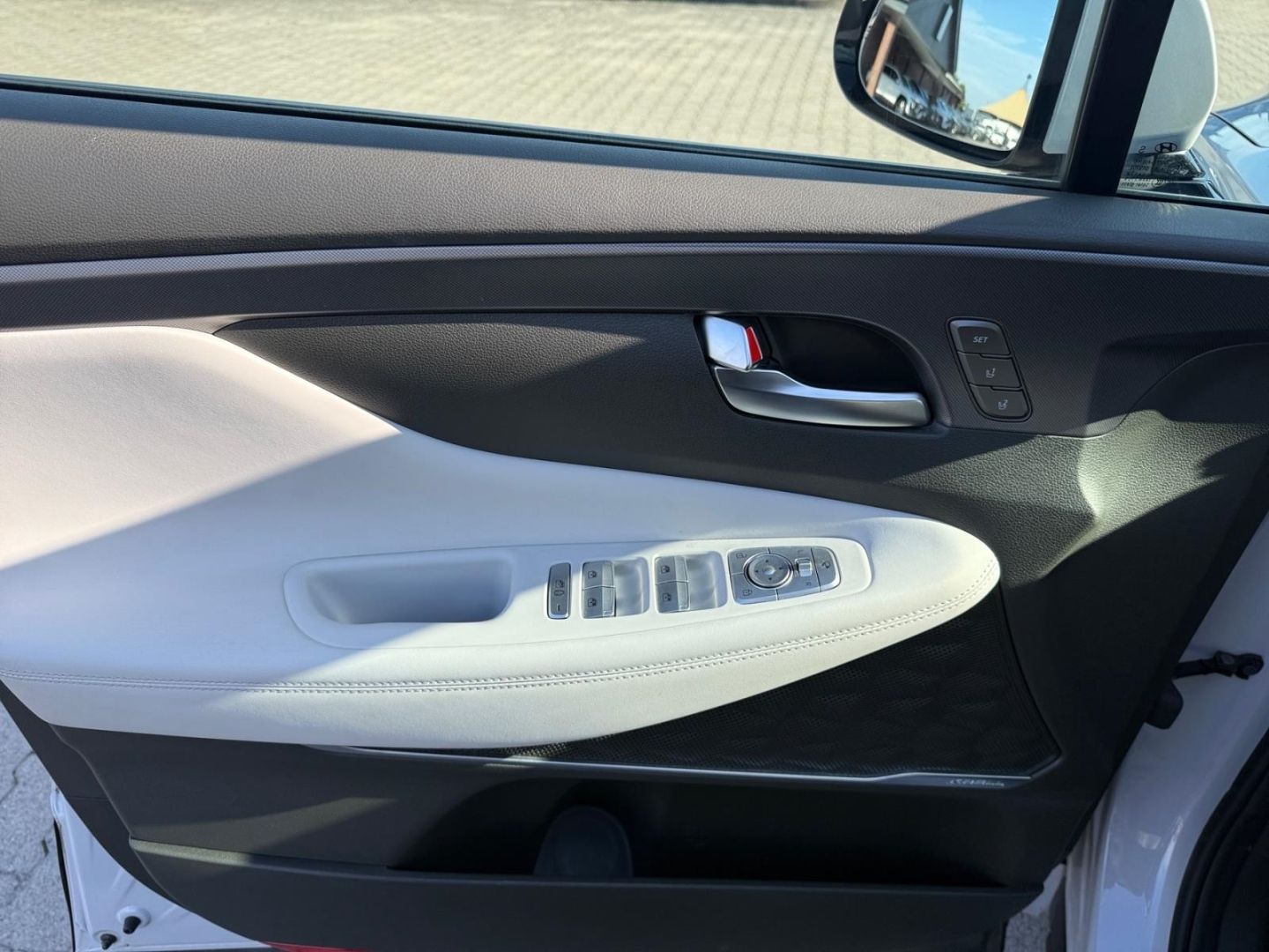 Fahrzeugabbildung Hyundai SANTA FE Signature Plug-In Hybrid Plug-in-Hybrid