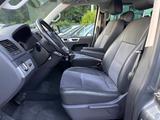 Volkswagen T5 Transporter Bus Multivan Cup 4Motion - gebrauchte VW T5 Transporter aus dem Jahr 2015