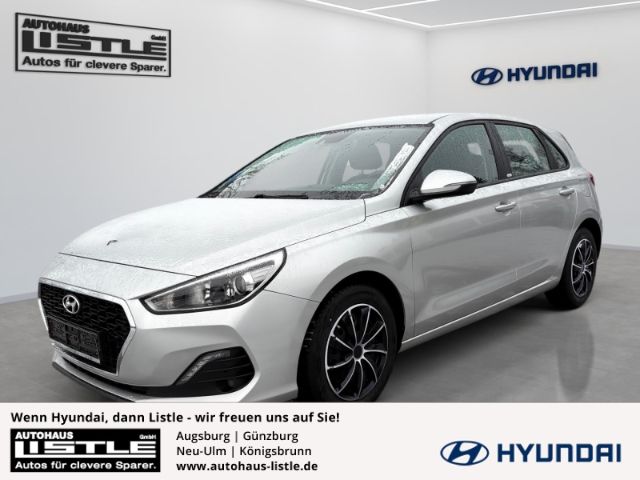 Fahrzeugabbildung Hyundai i30 Select SoKo Navi,Rückfahrkamera,Klimaanlage