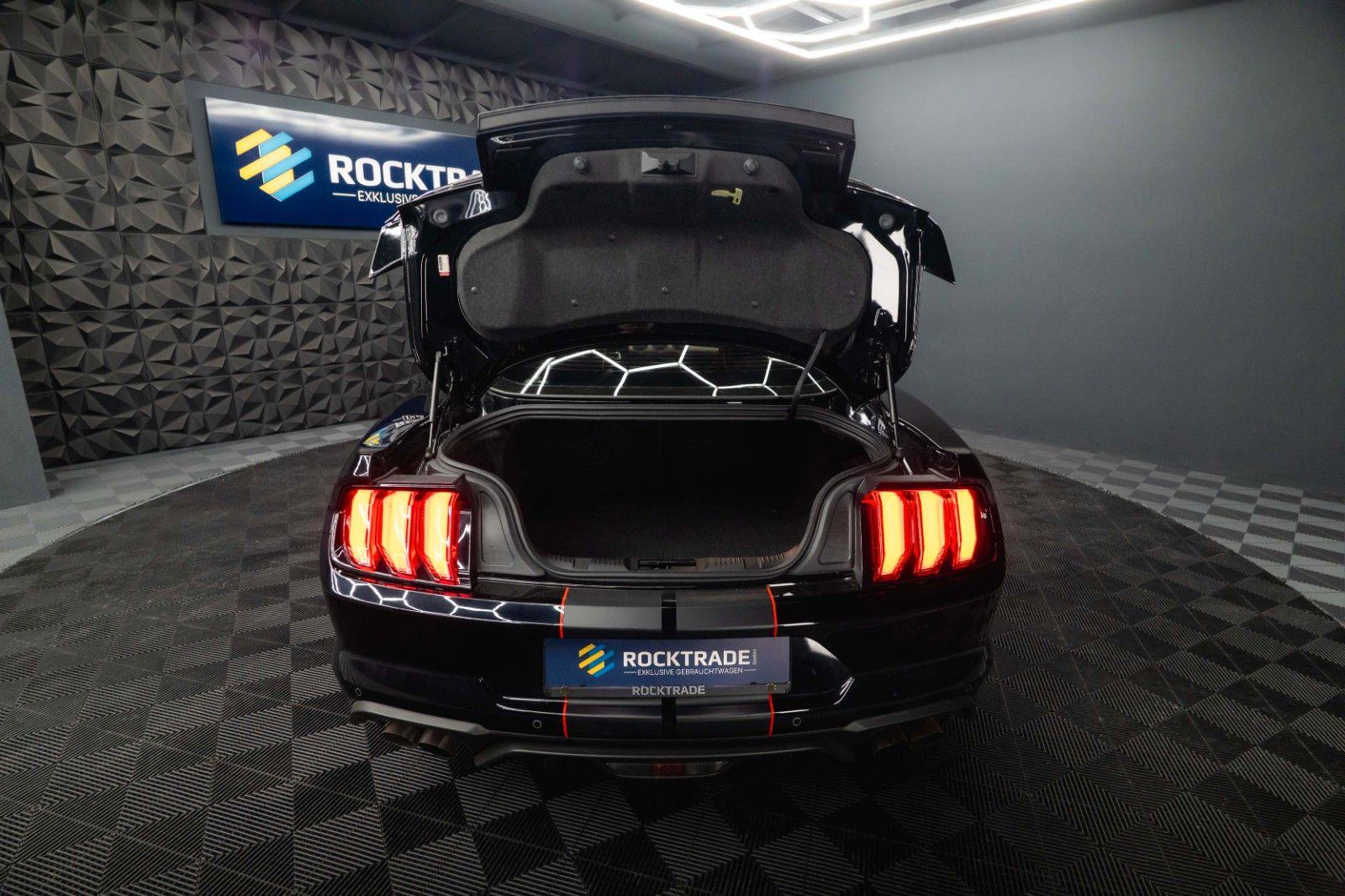 Fahrzeugabbildung Ford Mustang Shelby GT 500 5.0 V8 Performance PREMIUM