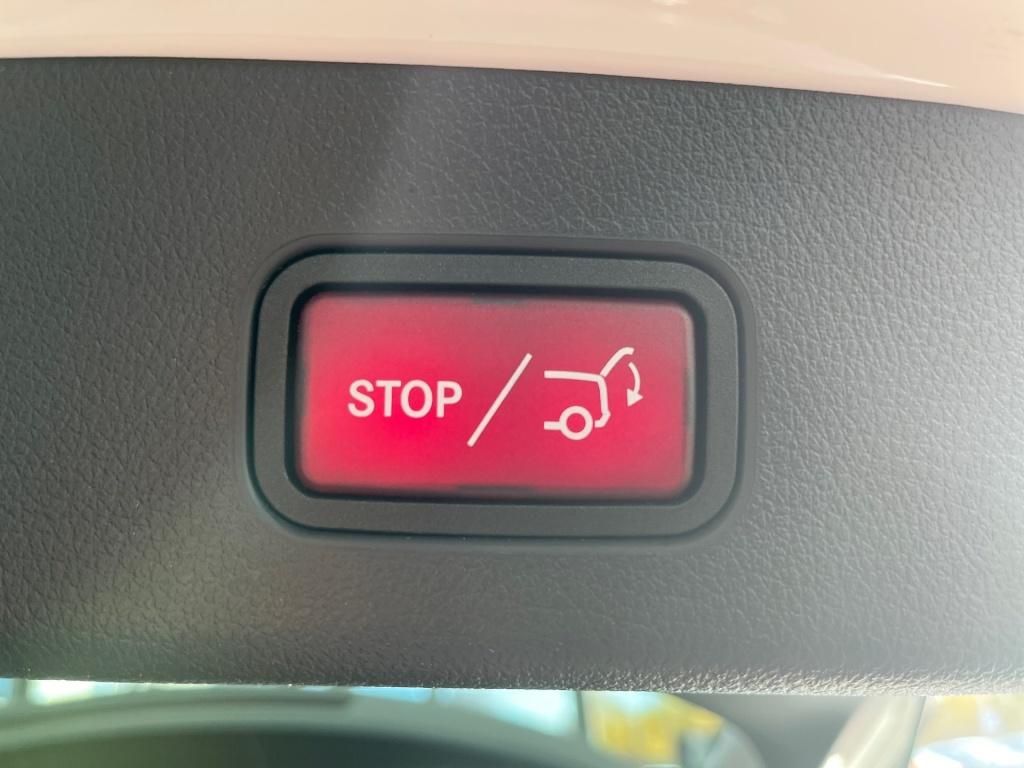 Fahrzeugabbildung Mercedes-Benz GLC 300 e 4M Avantgarde ACC AHK Totwi. Memo.