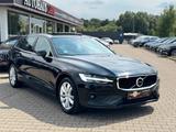 Volvo V60 2.0D B4 Auto."Momentum-Pro"PANO*AHK*STANDH. - Volvo V60 mit Diesel-Antrieb: 2.0