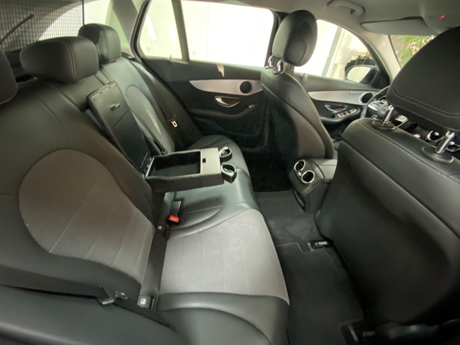 Fahrzeugabbildung Mercedes-Benz C -Klasse 220d T-Modell *Business, Avantgarde*