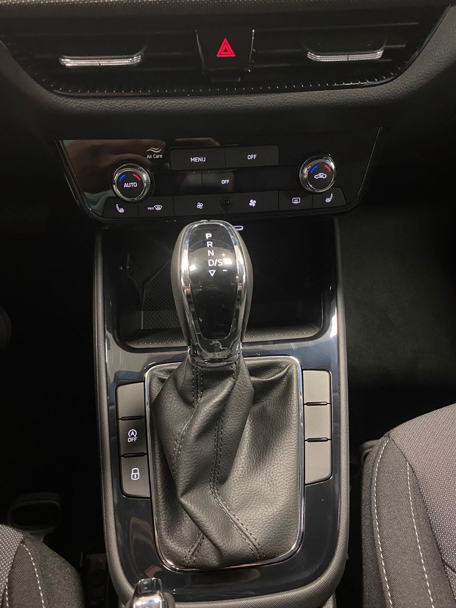 Fahrzeugabbildung SKODA Fabia 1.0l TSI 85kW DSG Drive+ TEMPOMAT+5J.Garan