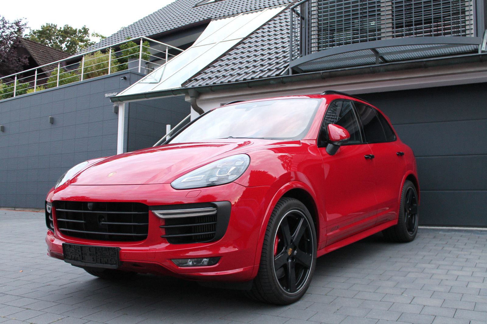 PORSCHE Cayenne GTS ACC BOSE LUFT KAMERA 360 Gr