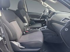 Fahrzeugabbildung Mitsubishi L200 Doppelkabine 4WD AHK Klima R.Cam ALU