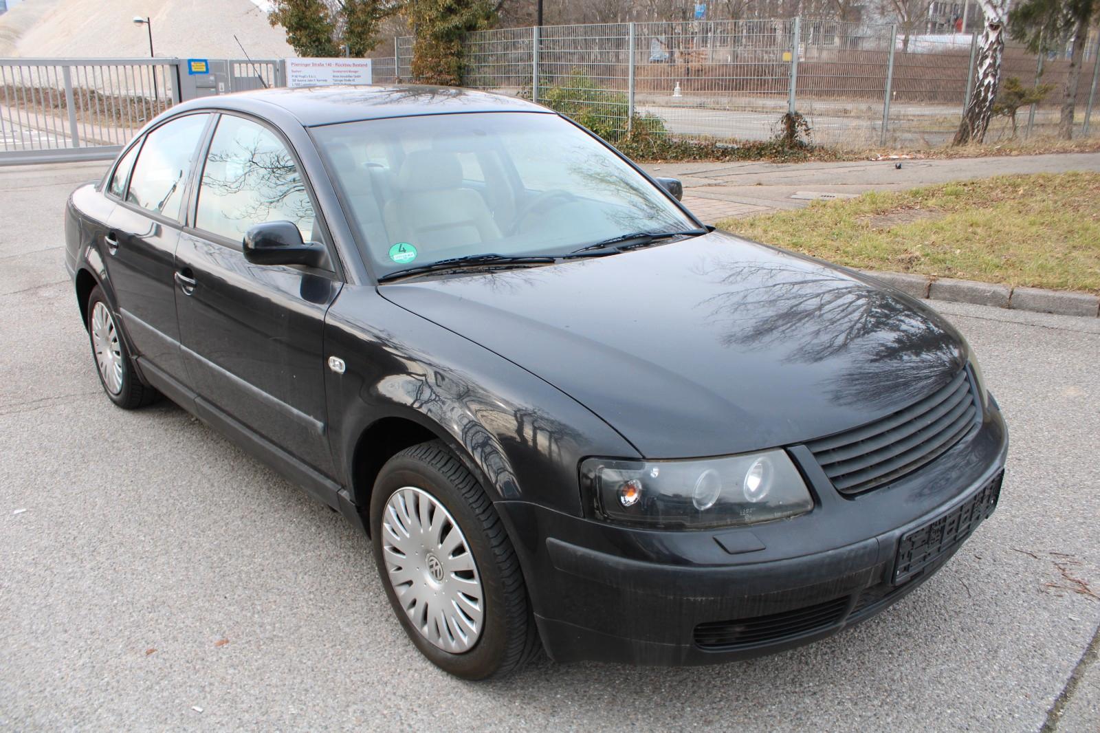 Volkswagen Passat 2,3L VR5 4MOTION*KLIMATRONIK*ALCANTARA*