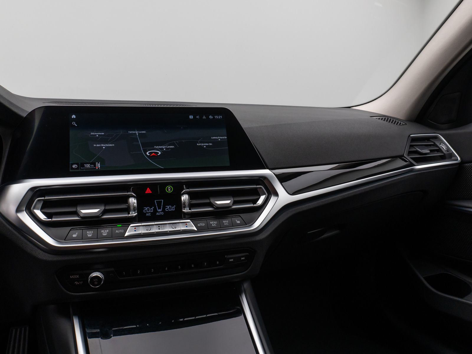Fahrzeugabbildung BMW 320d Kamera DAB HiFi Komfort Alarm Standheizung