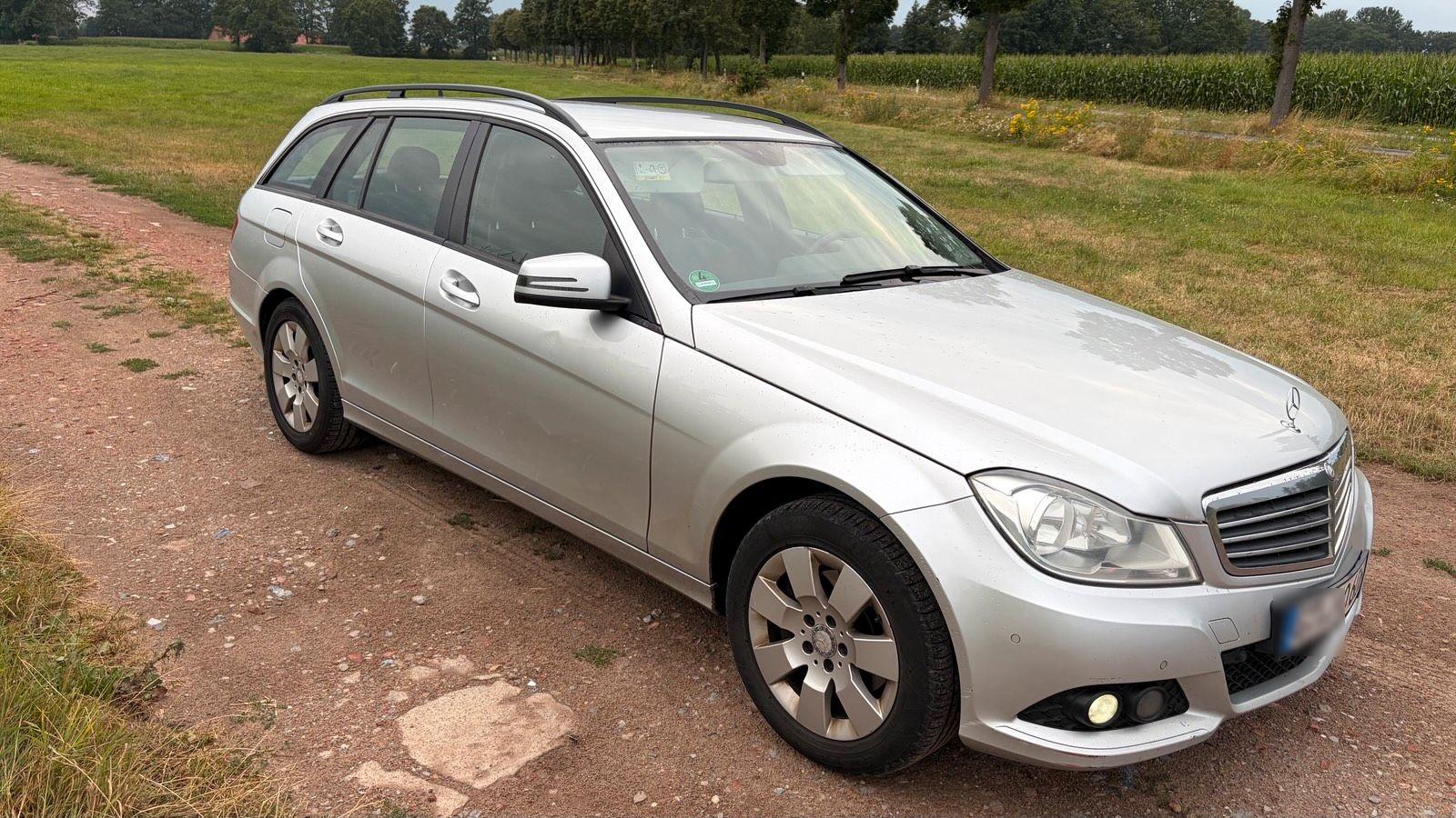 Mercedes-Benz E220 2014 — photo 7