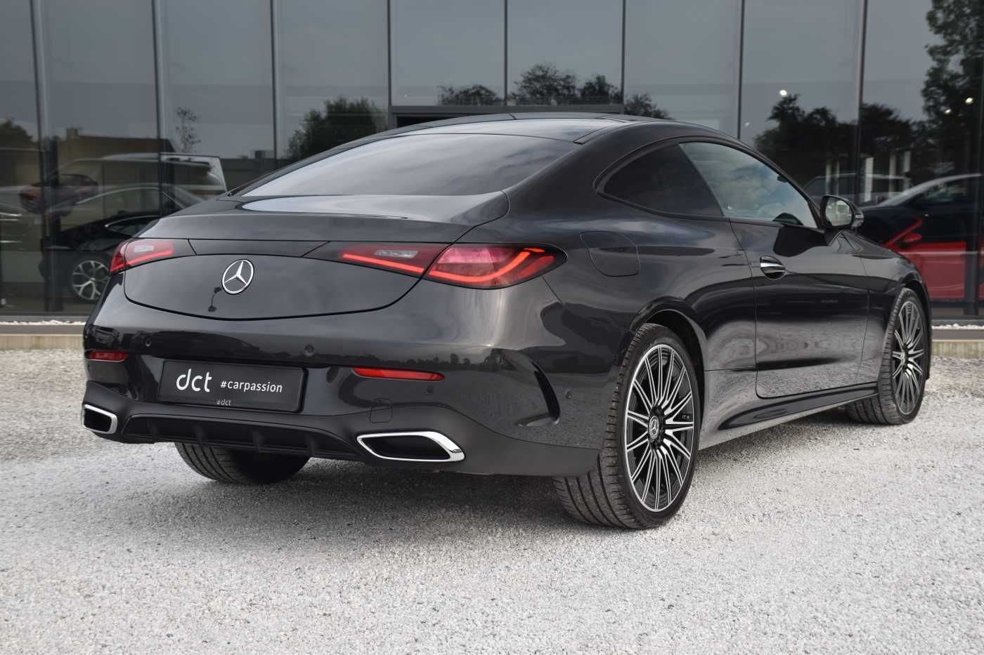 Mercedes-Benz CLE 450 Coupé 4Matic AMG Burmester Night 360° Re imagem 2